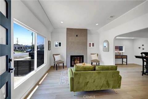Tiny photo for 3515 S Norton Avenue, Los Angeles, CA 90018 (MLS # CV25235166)