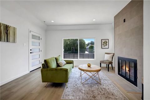 Tiny photo for 3515 S Norton Avenue, Los Angeles, CA 90018 (MLS # CV25235166)