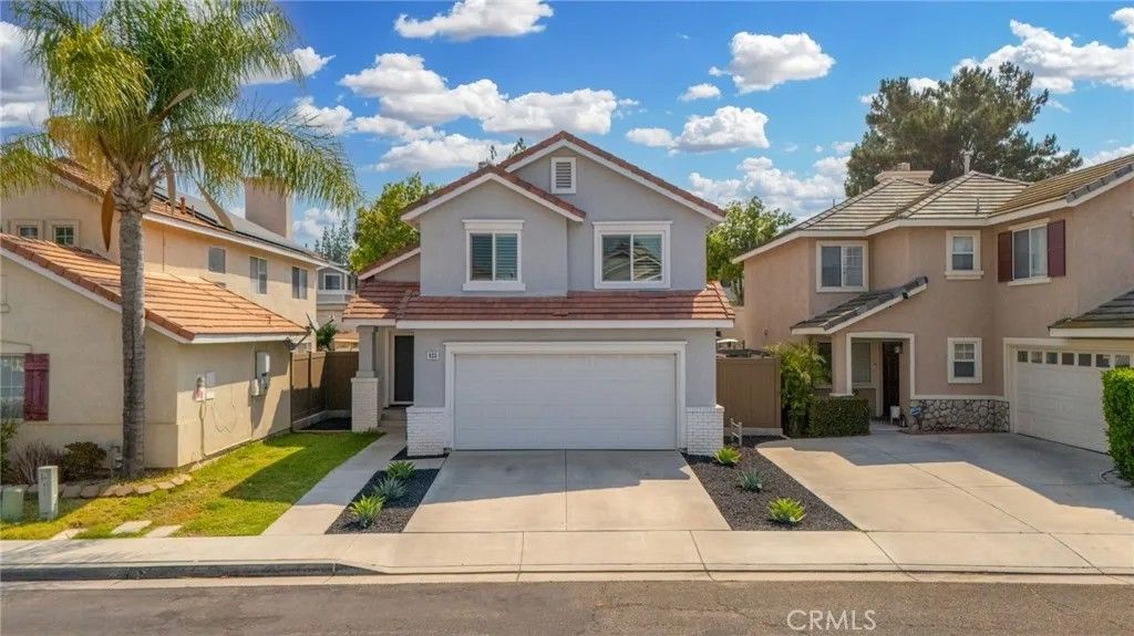 Photo of 823 Pathfinder Way, Corona, CA 92878 (MLS # OC25187599)