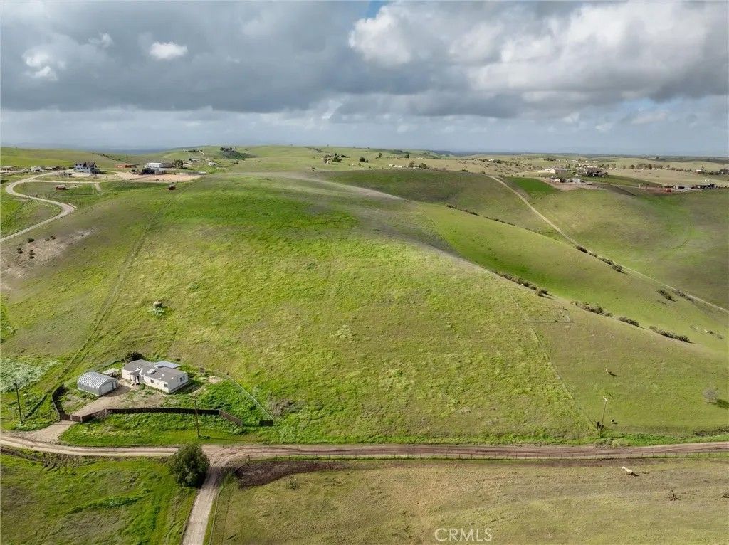 Photo of 4780 Rolling Hills Way, Paso Robles, CA 93446 (MLS # NS26038900)