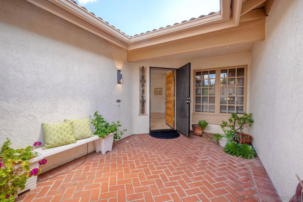 Photo of 12521 Camberwell Court, San Diego, CA 92128 (MLS # 260007762)