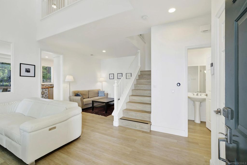 Photo of 13529 Jadestone Way, San Diego, CA 92130 (MLS # 260003595)