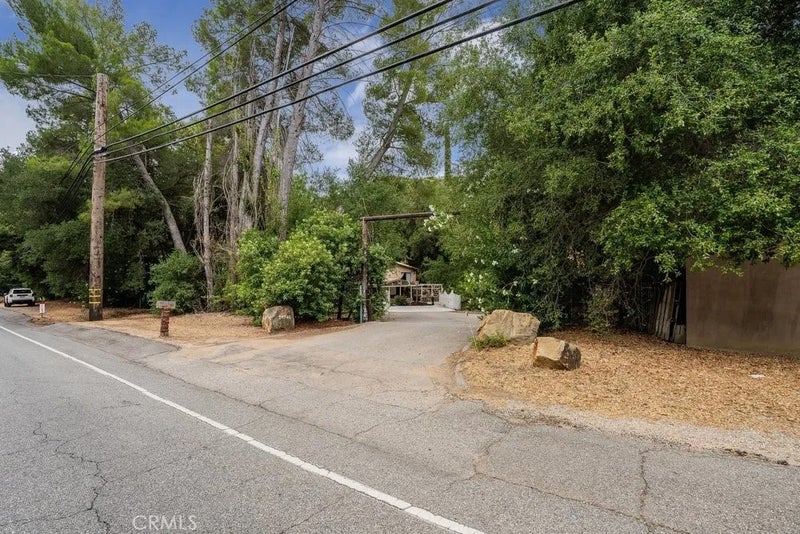 24745 Mulholland