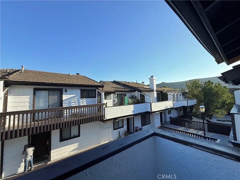 Photo of 5250 colodny Drive #19, Agoura Hills, CA 91301 (MLS # SR25267598)