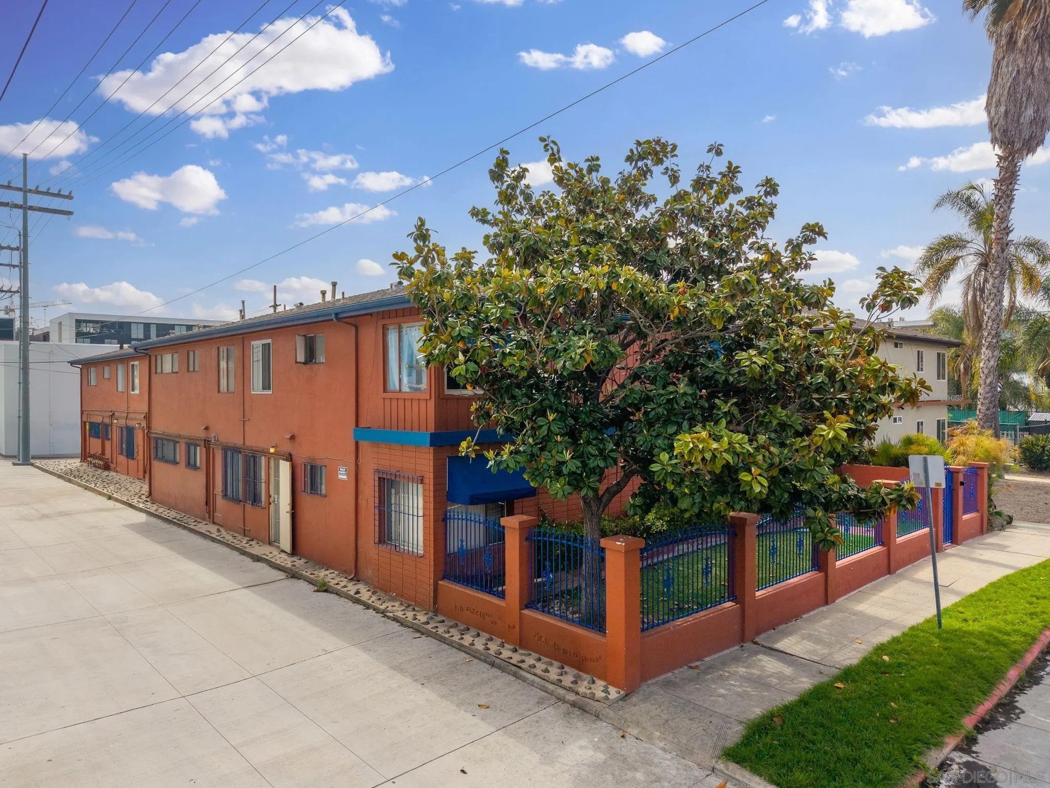 4221-27 Kansas St