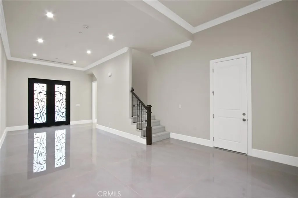 13715 Copley