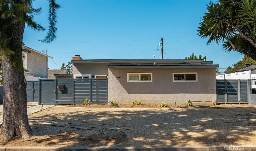 Photo of 4439 Clark Avenue, Long Beach, CA 90808 (MLS # PW26051568)