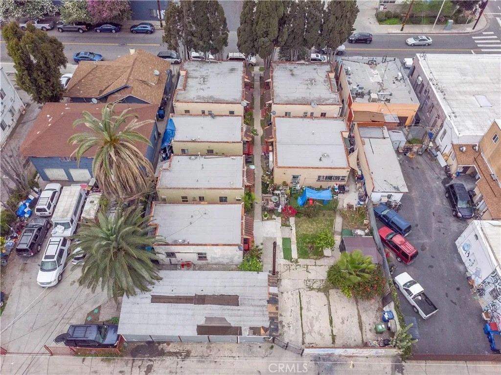 2626 Idell Street
