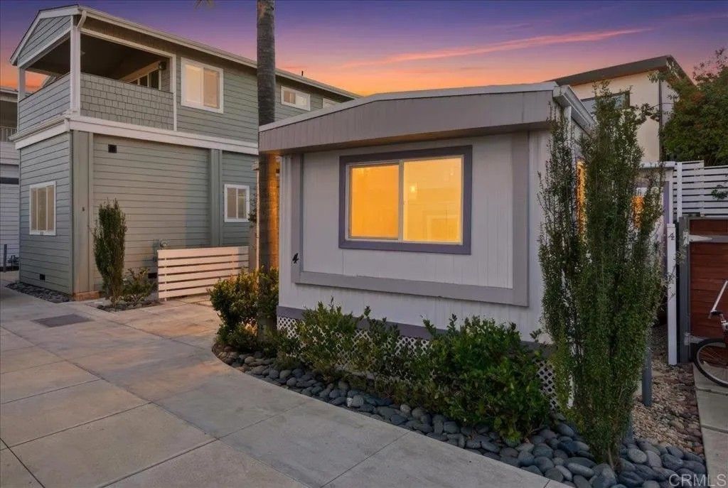 Photo of 159 Diana St #SPC 4, Encinitas, CA 92024 (MLS # PTP2601399)