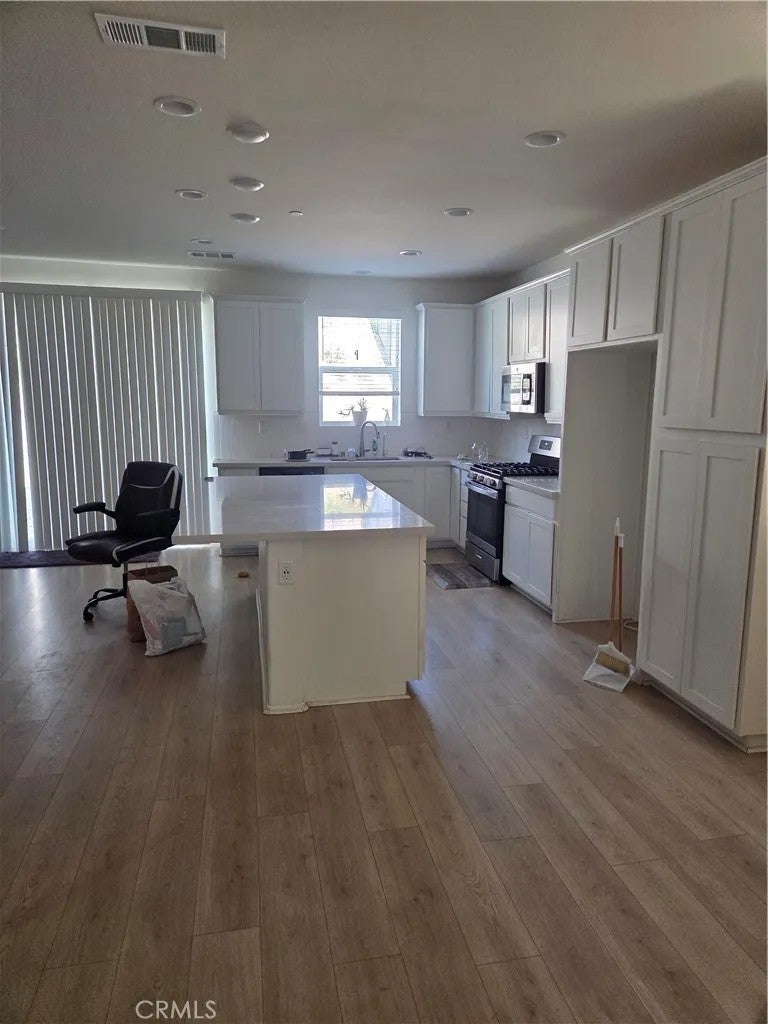35564 Roxy Drive