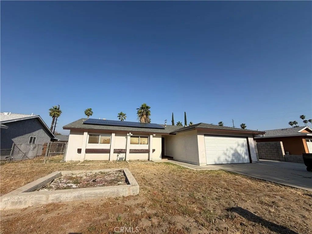 Photo of 1626 Kirby Court, Redlands, CA 92374 (MLS # PW26089712)