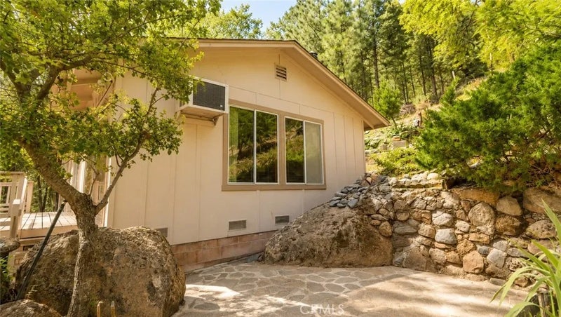 10780 Foothill Road