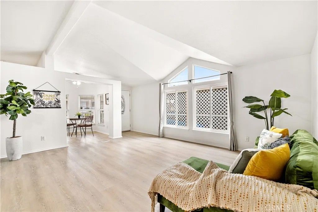 Photo of 223 Madonna Ln, Newbury Park, CA 91320 (MLS # BB26004468)