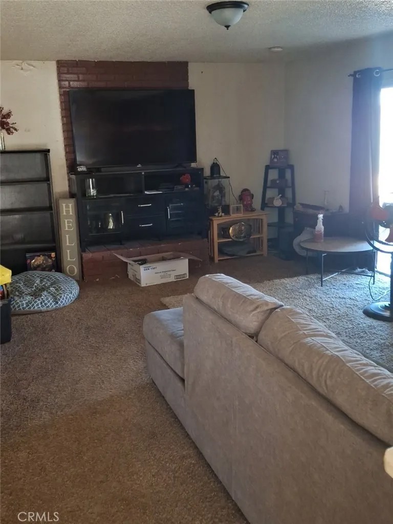 15847 Fresno
