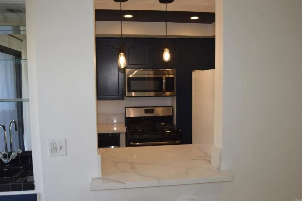 1355 N Sierra Bonita Avenue 204