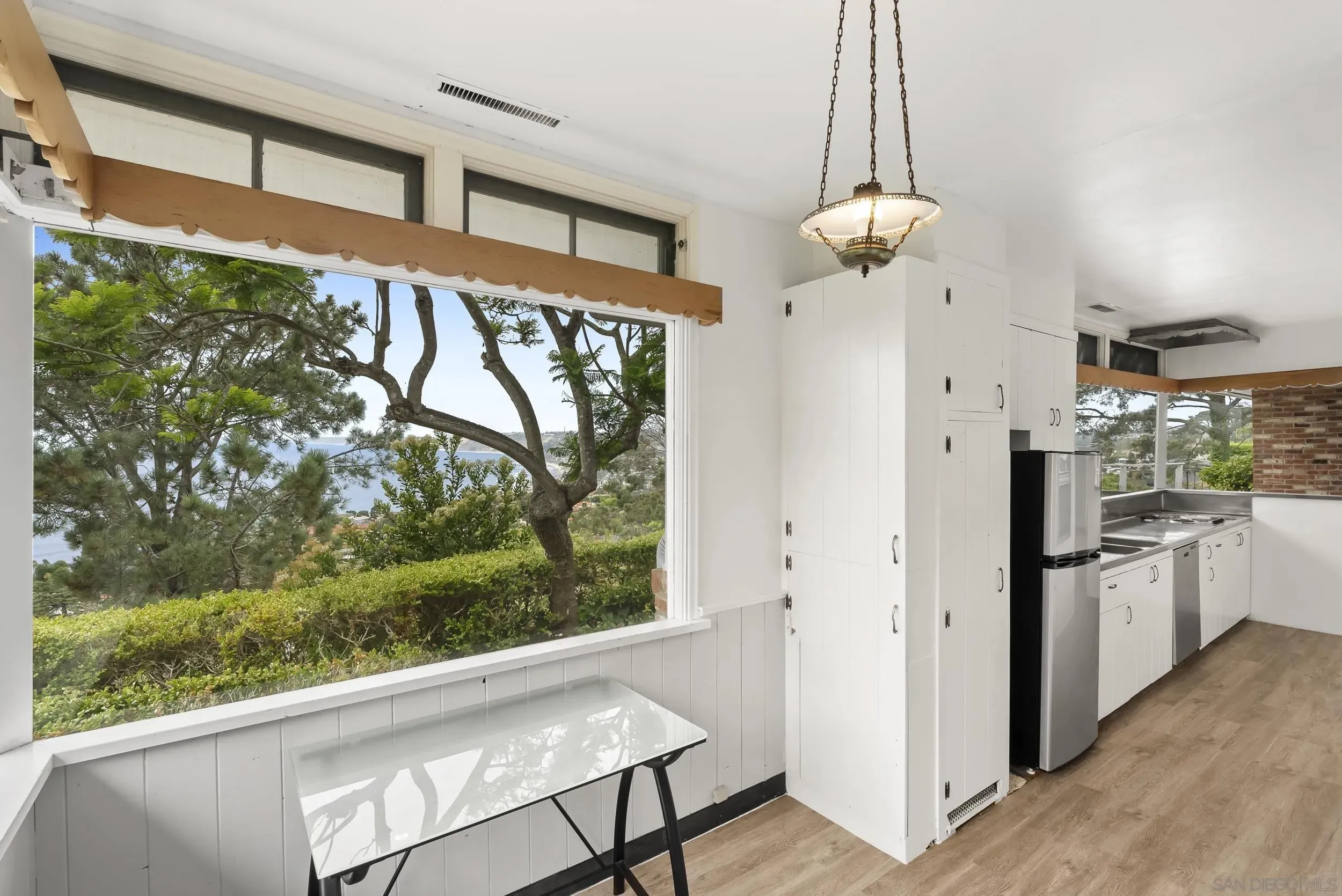 La Jolla, California 92037, United States, 5 Bedrooms Bedrooms, ,3 BathroomsBathrooms,Residential,Active,173518