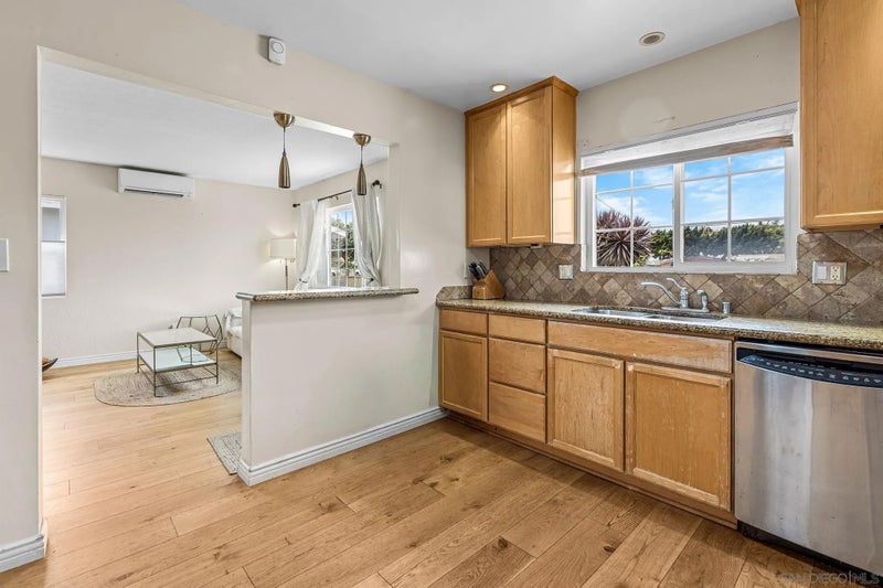 425 8th Street