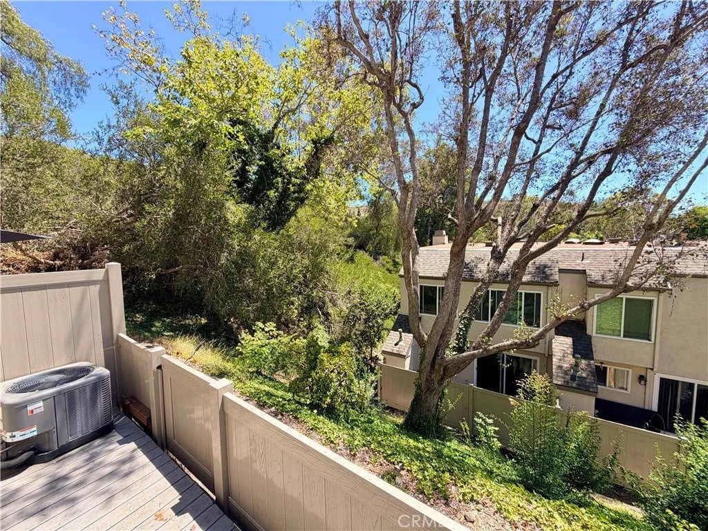 245 N Singingwood Street 11