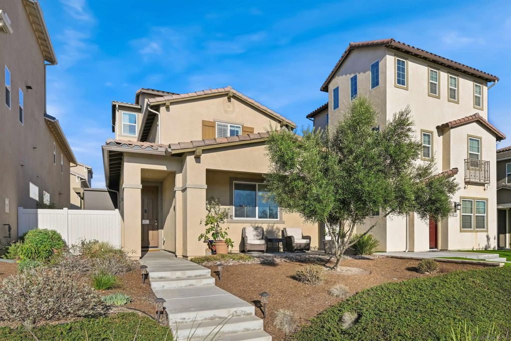 Photo of 1747 Santa Christina Ave, Chula Vista, CA 91913 (MLS # 250040612)