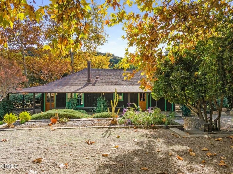 2250 Hermitage