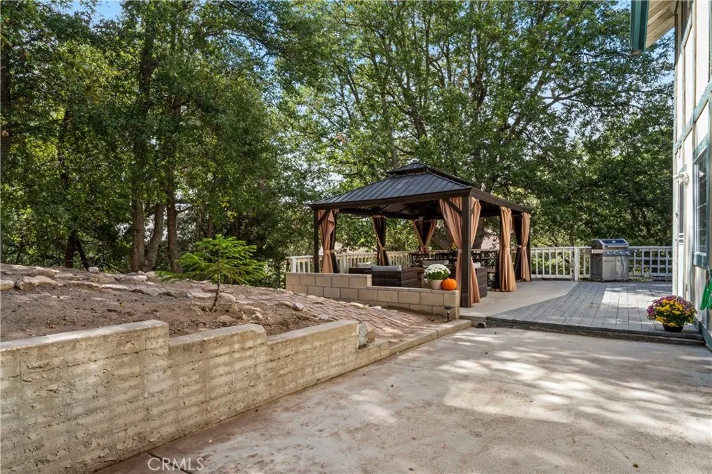 955 Teakwood Drive