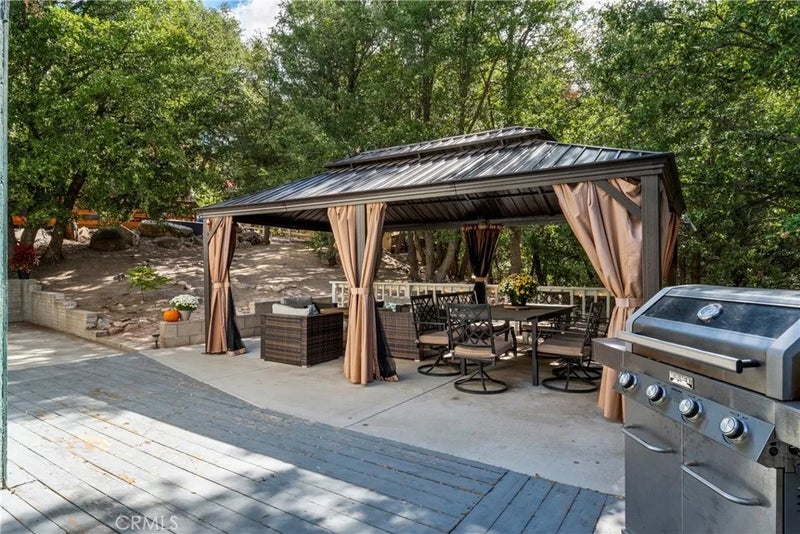 955 Teakwood Drive