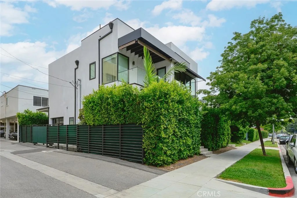 9171 W 3rd