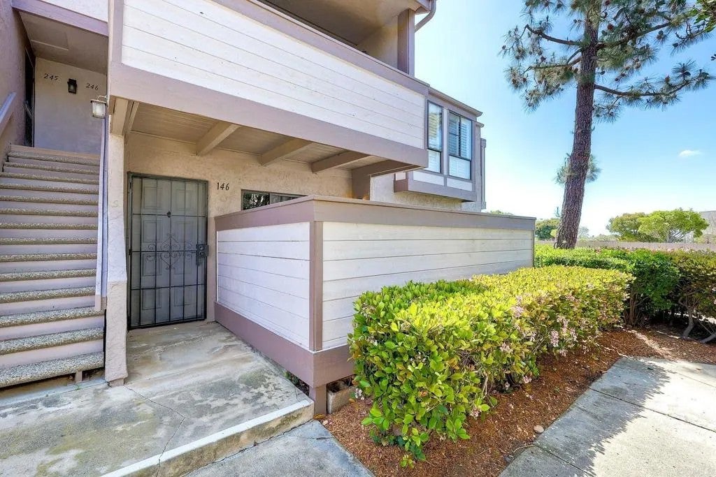 9209 Villiage 146