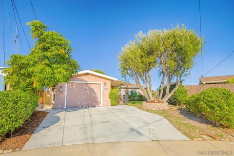 5214 Lewison Pl San Diego CA 92120