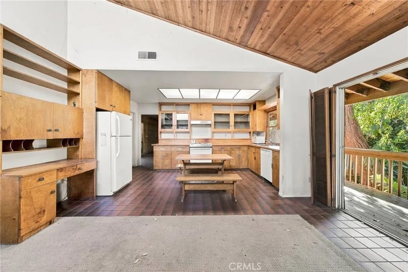 413 Santa Ana