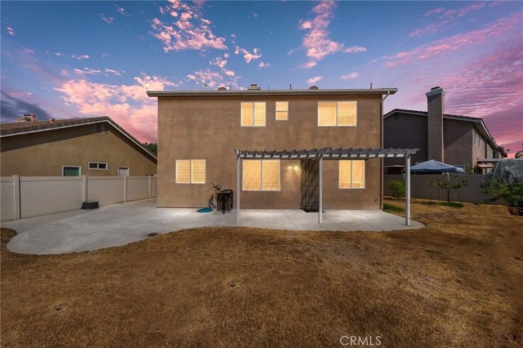 Photo of 909 Heron Drive, Corona, CA 92879 (MLS # IG25175329)