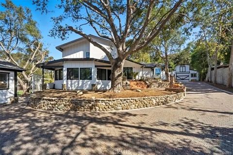 Photo of 7241 E Lewis Ave, Orange, CA 92869 (MLS # OC25273698)