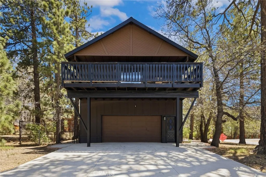 1584 Wolf Road