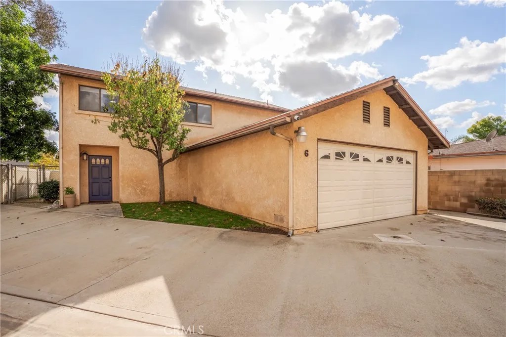 700 W 2nd Street