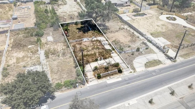 41 E Altadena