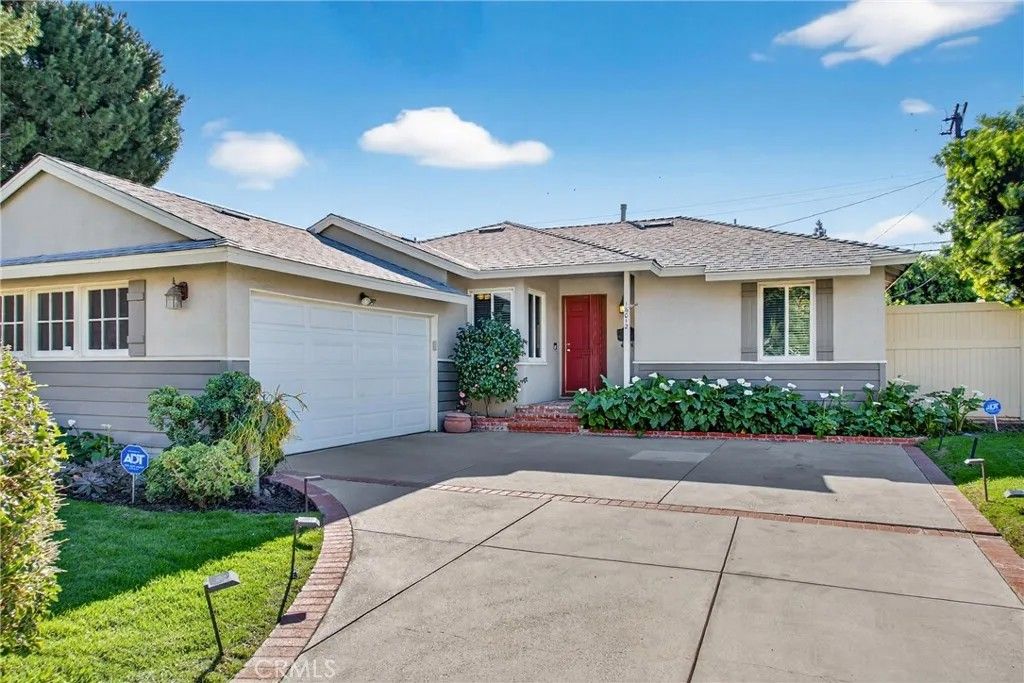 Photo of 16012 Los Alimos, Granada Hills, CA 91344 (MLS # SR26021240)