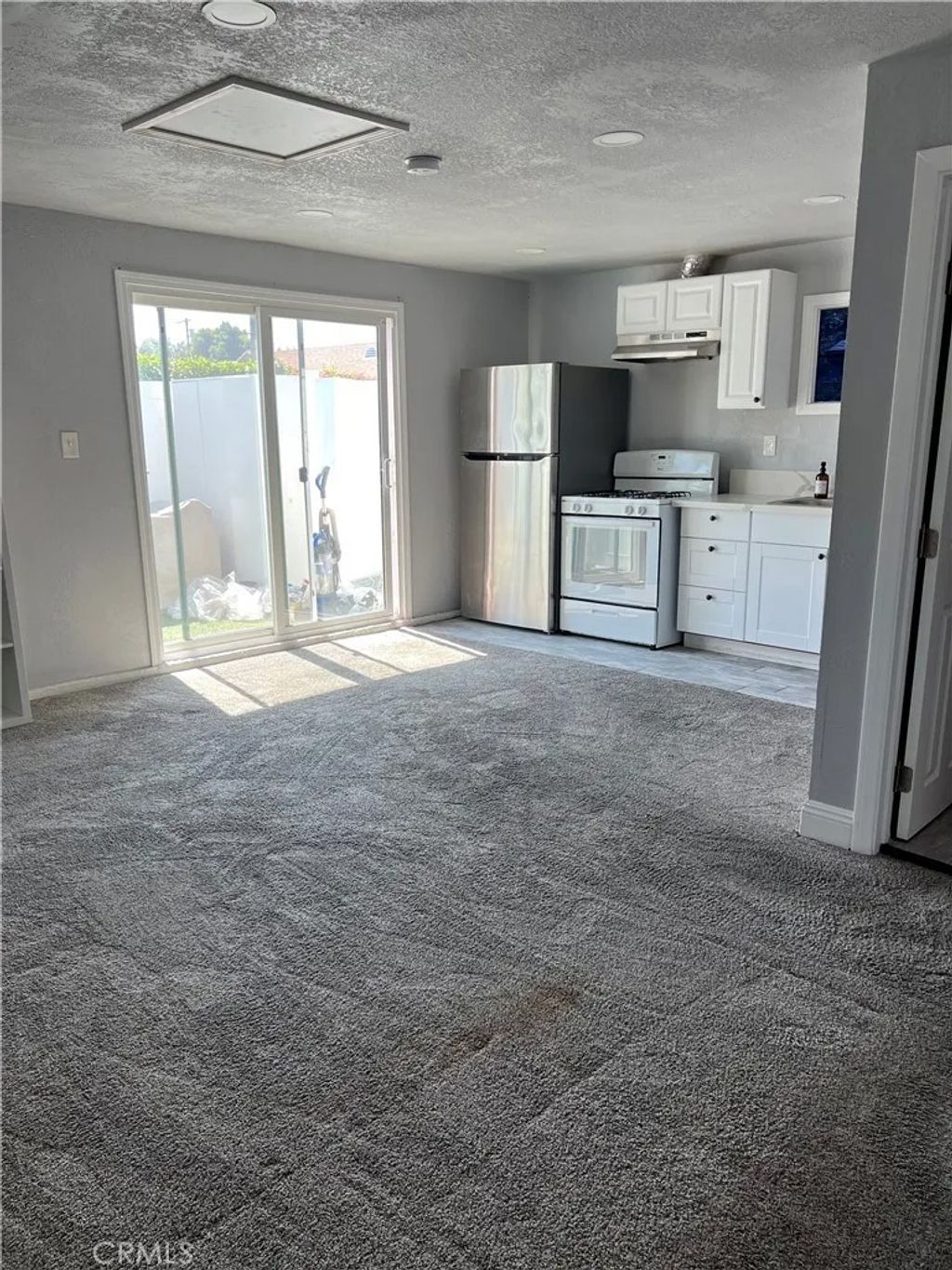 Photo of 7068 Calvin Avenue, Reseda, CA 91335 (MLS # SR26073454)