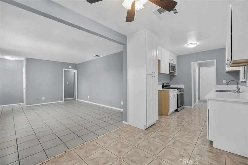184 E Grant