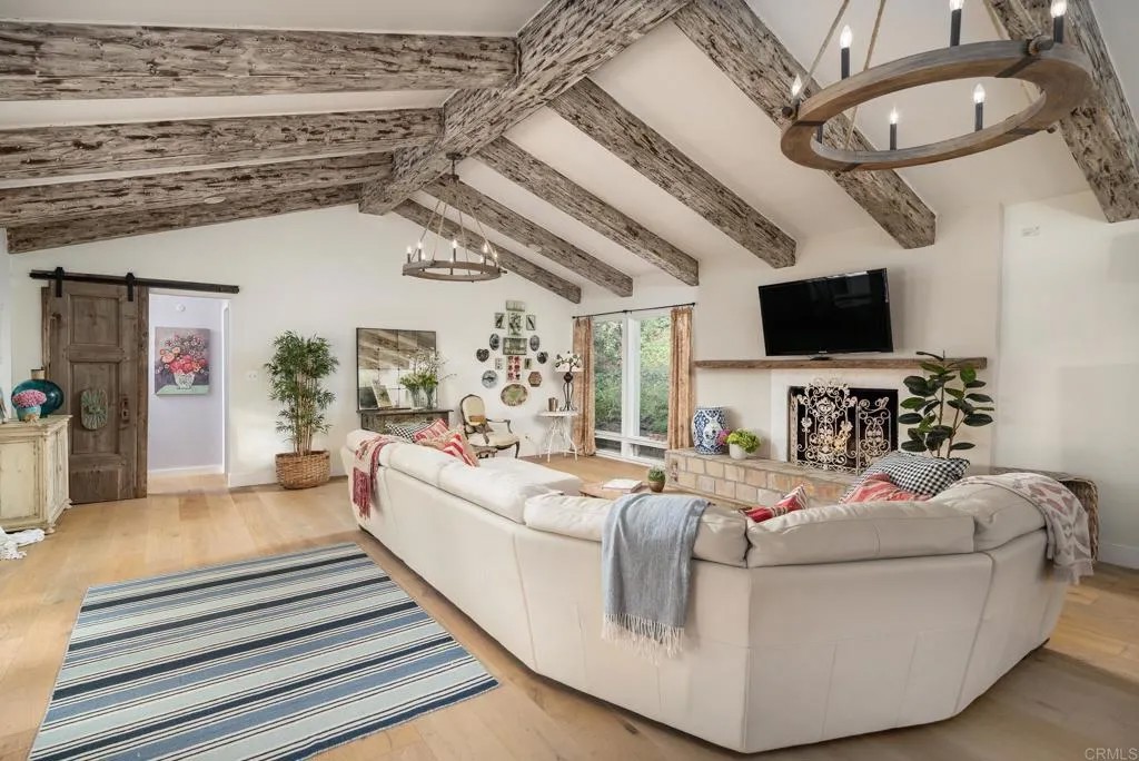 5757 San Elijo