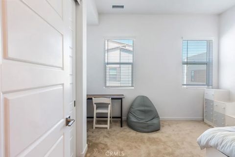Tiny photo for 27504 Illumination Court, Valencia, CA 91381 (MLS # SR25248408)
