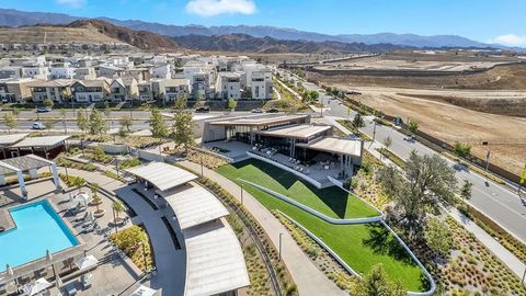 Tiny photo for 27504 Illumination Court, Valencia, CA 91381 (MLS # SR25248408)