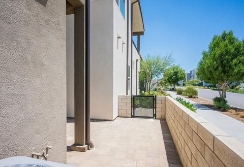 Tiny photo for 27504 Illumination Court, Valencia, CA 91381 (MLS # SR25248408)