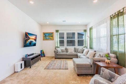 Tiny photo for 27504 Illumination Court, Valencia, CA 91381 (MLS # SR25248408)