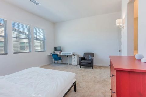 Tiny photo for 27504 Illumination Court, Valencia, CA 91381 (MLS # SR25248408)