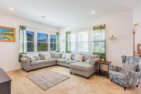 Tiny photo for 27504 Illumination Court, Valencia, CA 91381 (MLS # SR25248408)