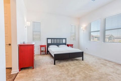 Tiny photo for 27504 Illumination Court, Valencia, CA 91381 (MLS # SR25248408)