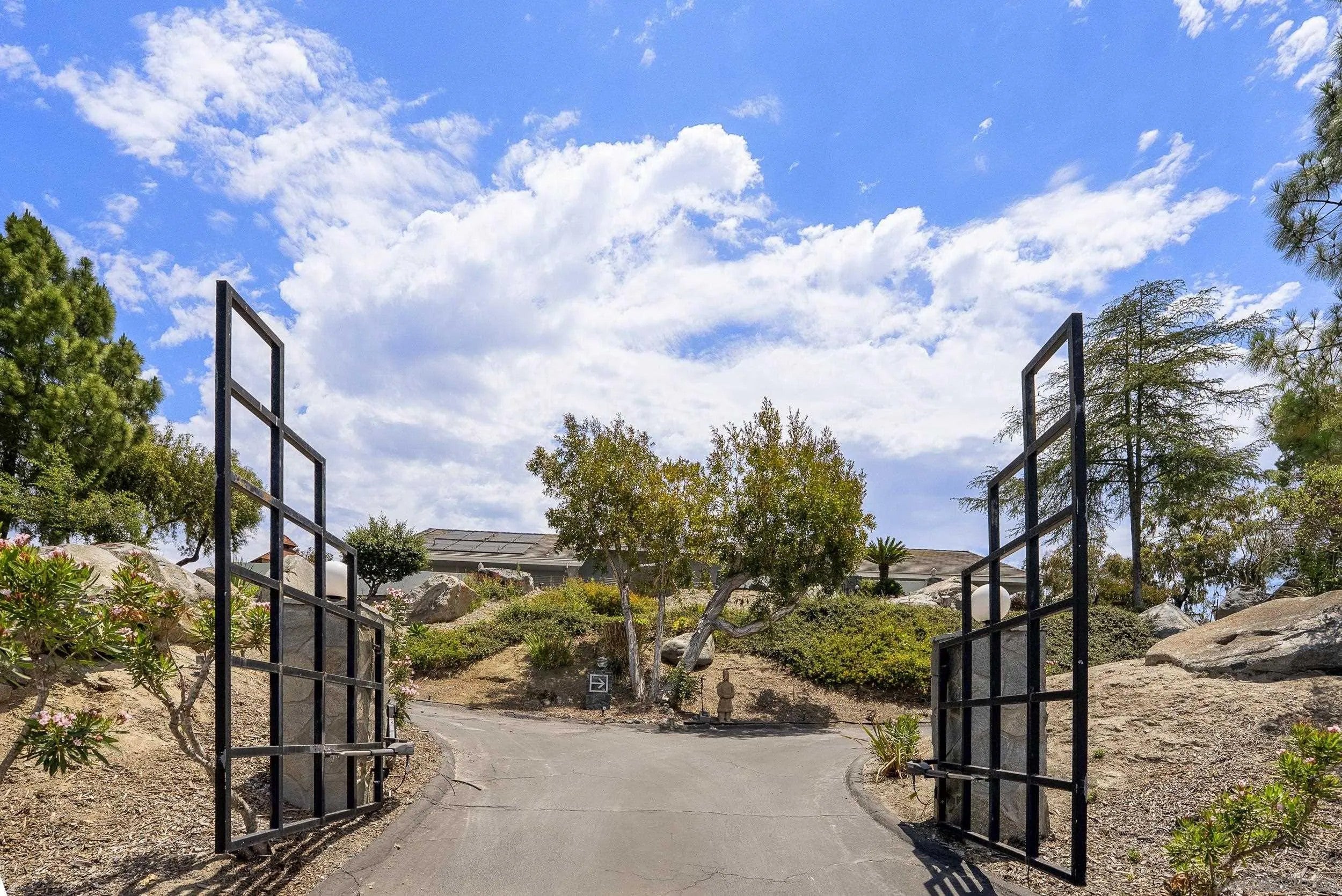 28455 Meadow Mesa