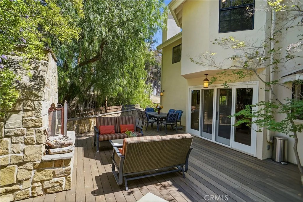 2703 Franklin Street