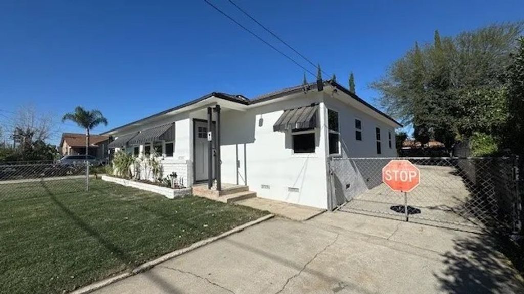 Photo of 16748 Athol St, Fontana, CA 92335 (MLS # OC26008255)