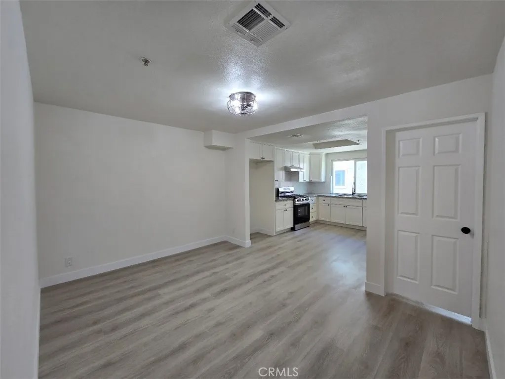 70 Harkness Avenue 4